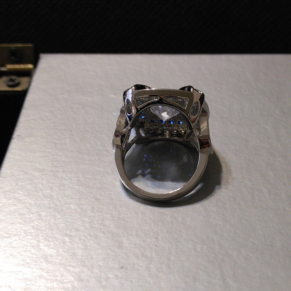 Women's ring - Picture 2 of 2